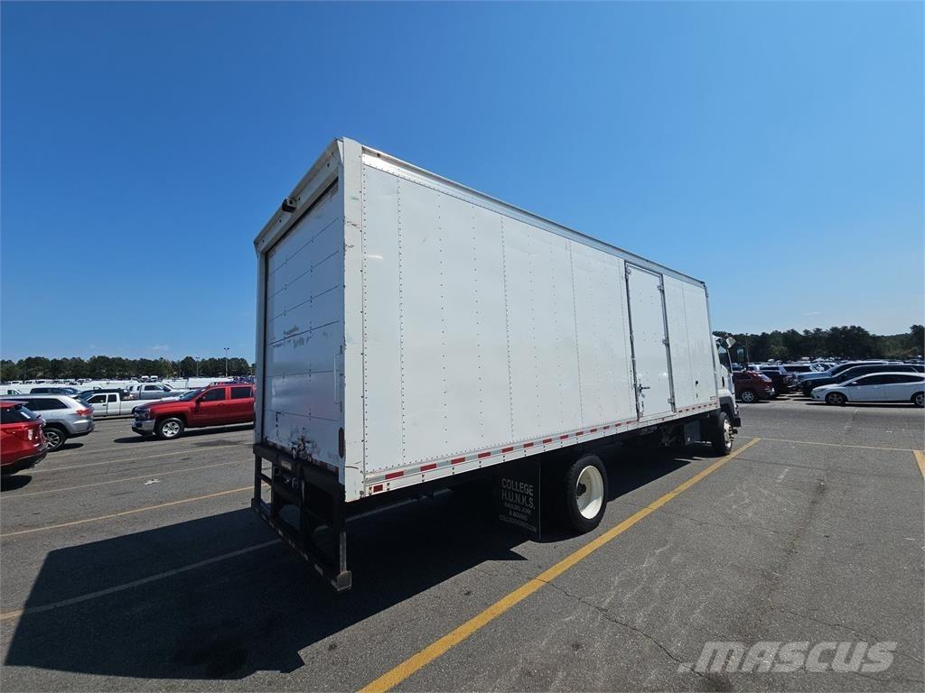 Isuzu FTR Camion Fourgon
