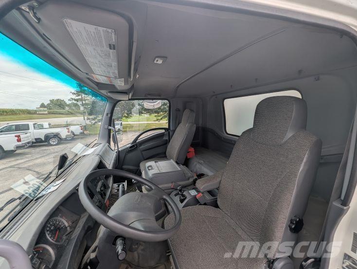 Isuzu FTR Box body trucks