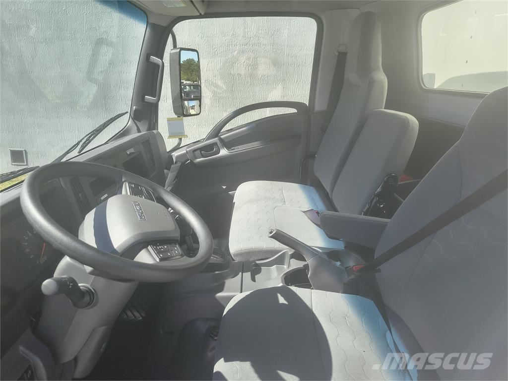 Isuzu NPR-3Y354 Camion Fourgon