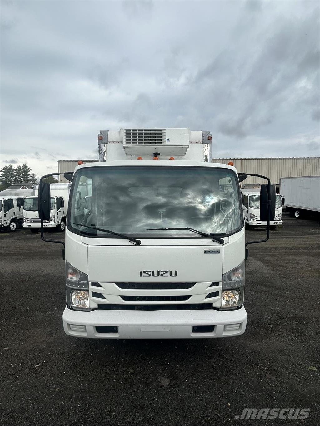 Isuzu NPR HD DC Camion Fourgon