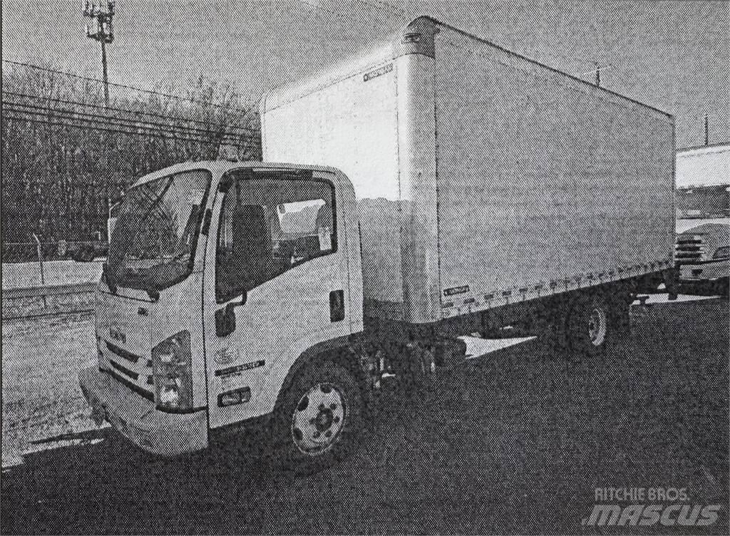 Isuzu NRR Camion Fourgon