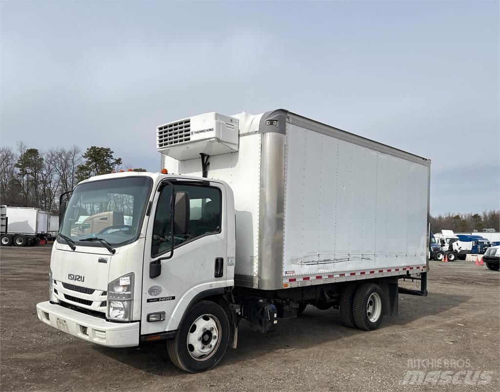 Isuzu NRR Camion Fourgon