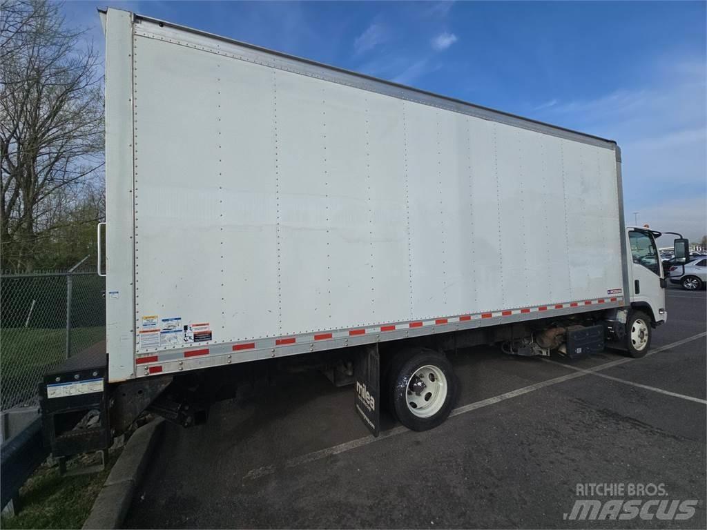 Isuzu NRR Camion Fourgon