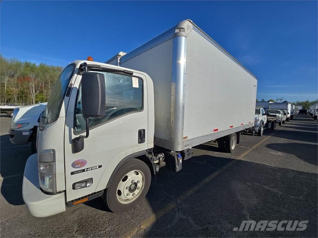 Isuzu NRR Camion Fourgon