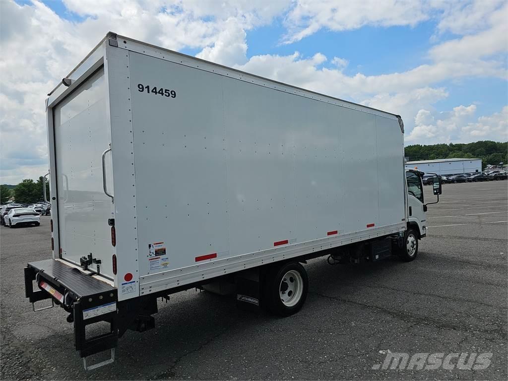 Isuzu NRR Camion Fourgon