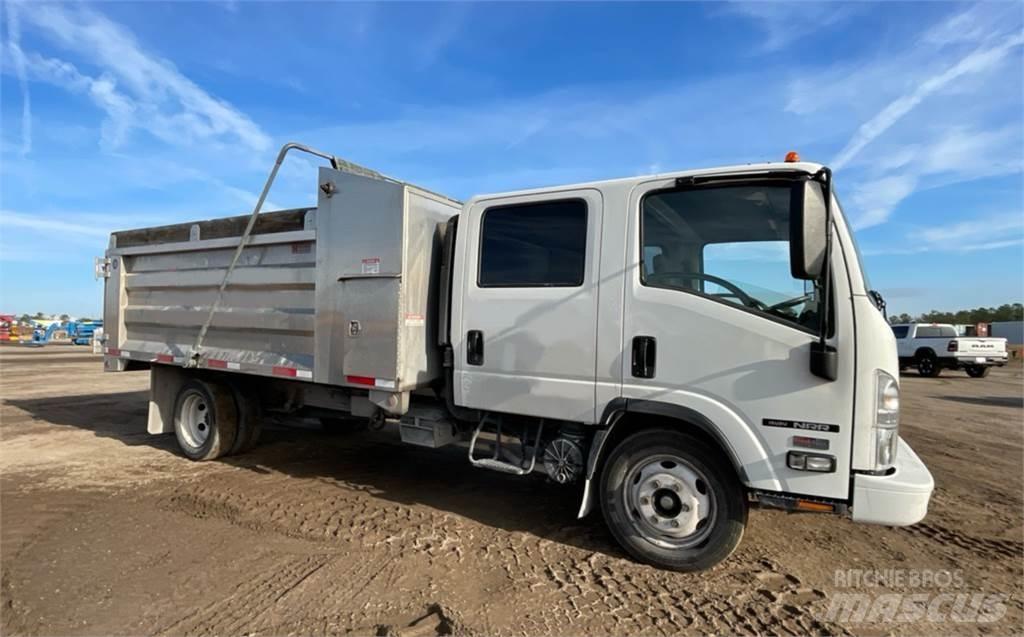 Isuzu NRR DC Camion benne