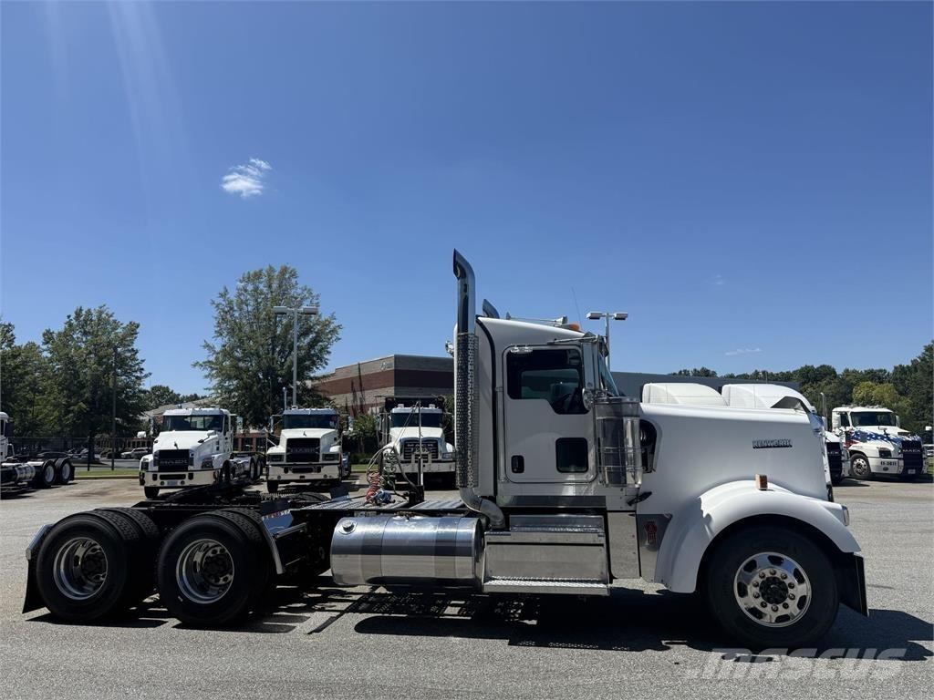 Kenworth W900 Tracteur routier