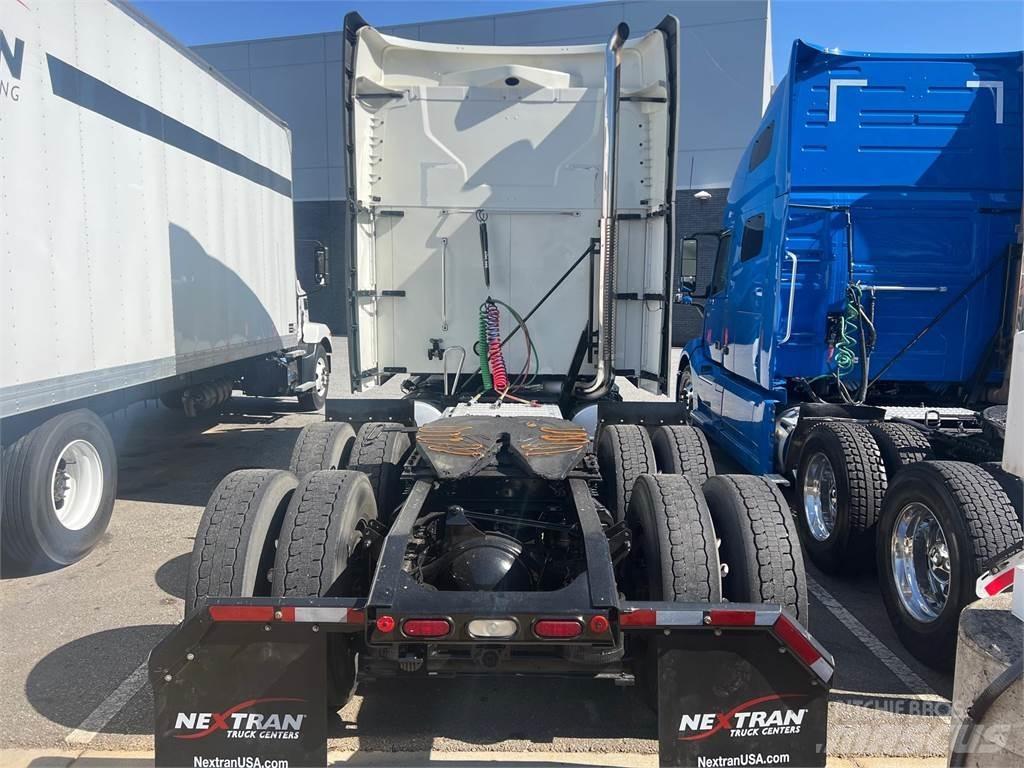 Mack AN64T Tracteur routier