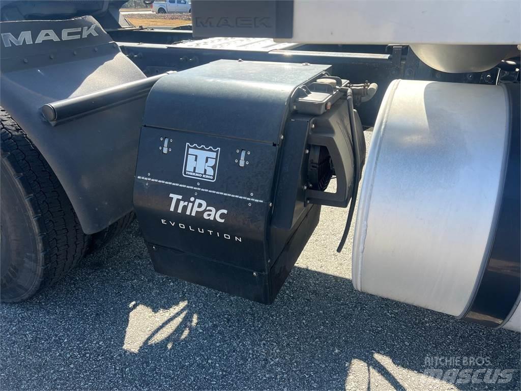 Mack AN64T Tracteur routier