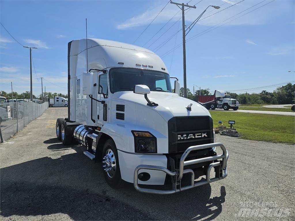 Mack AN64T Tracteur routier