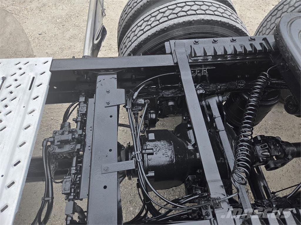 Mack AN64T Tracteur routier