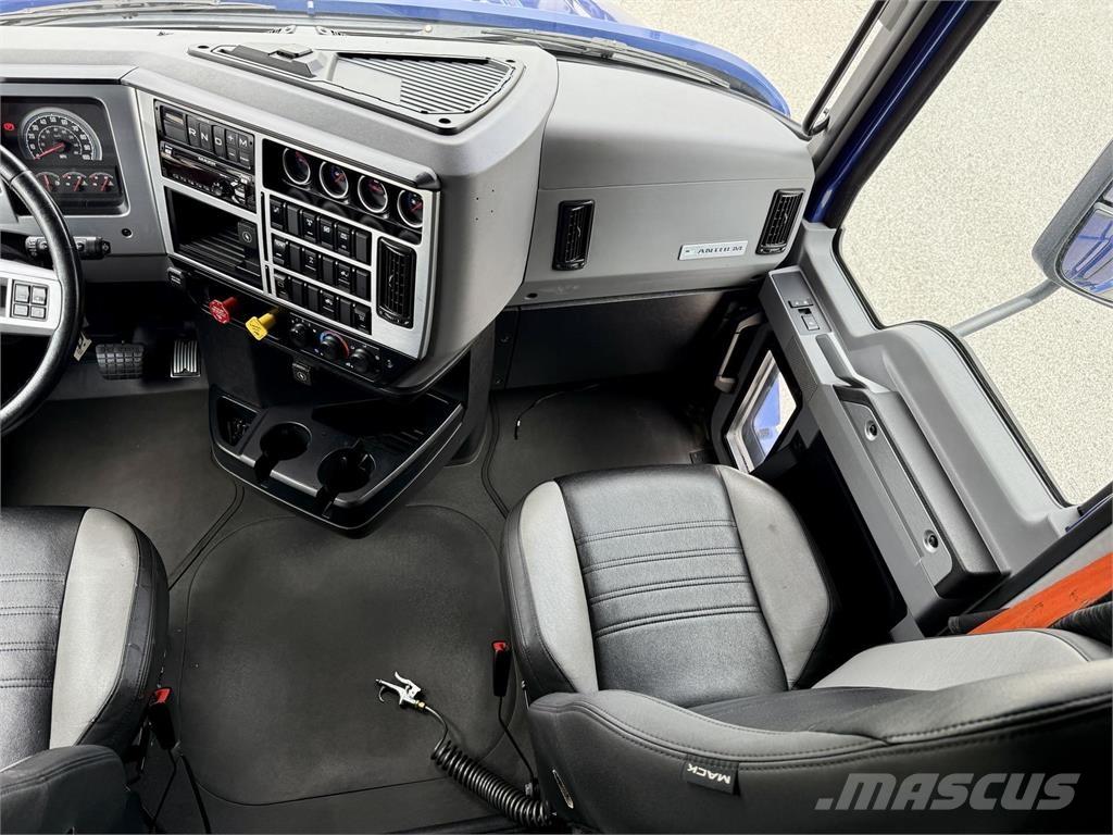 Mack AN64T Tracteur routier