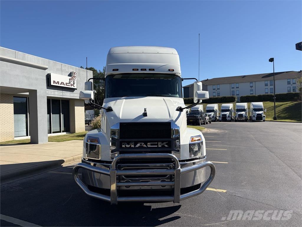 Mack AN64T Tracteur routier