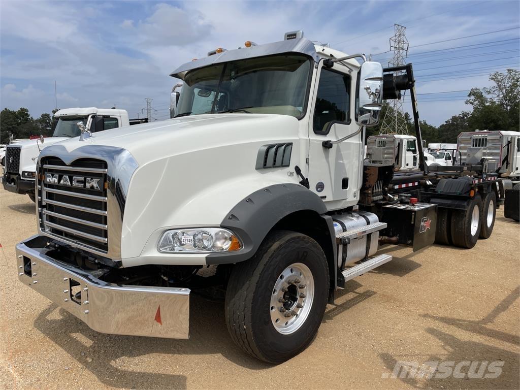 Mack GR64B Autre camion