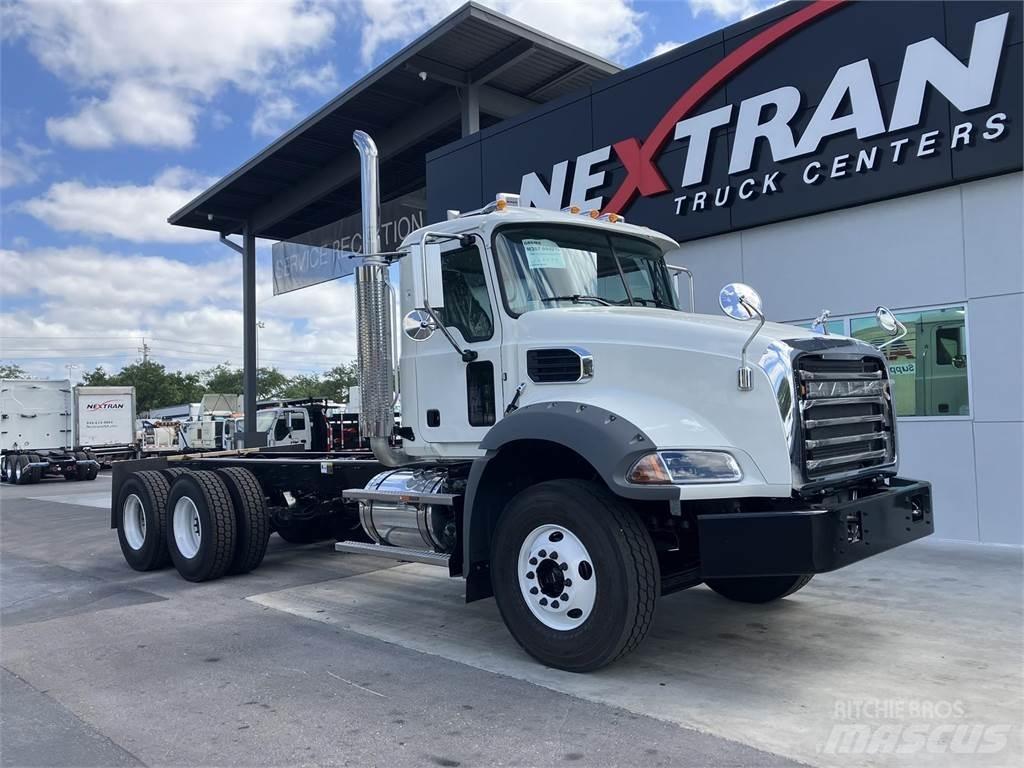 Mack GR64BRX Châssis cabine