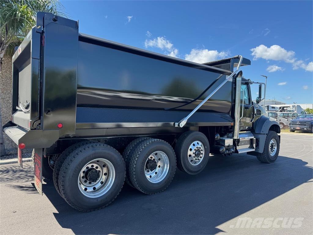 Mack GR84FR Camion benne