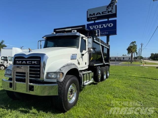 Mack GU713 Tracteur routier