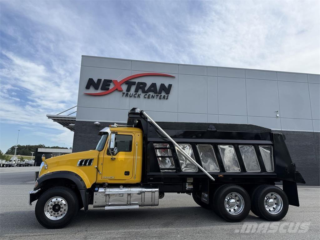 Mack GU713 Camion benne