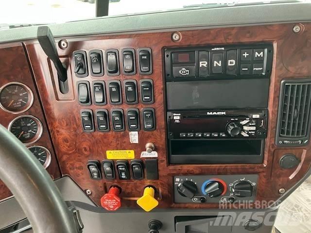 Mack GU800 Châssis cabine