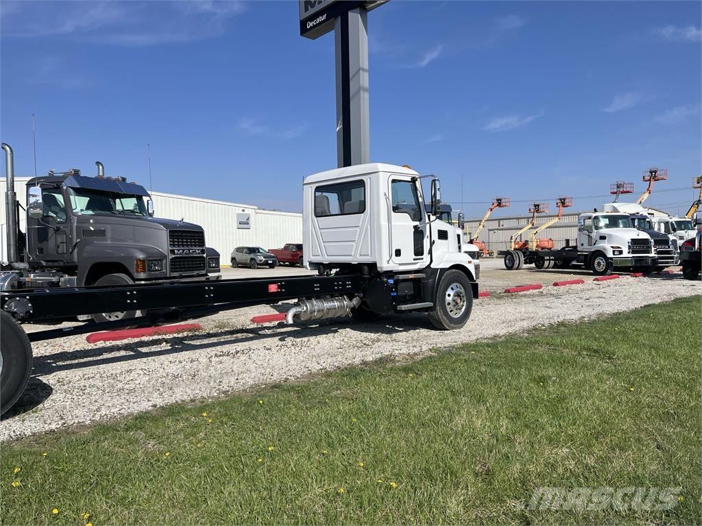 Mack MD6 42R Châssis cabine