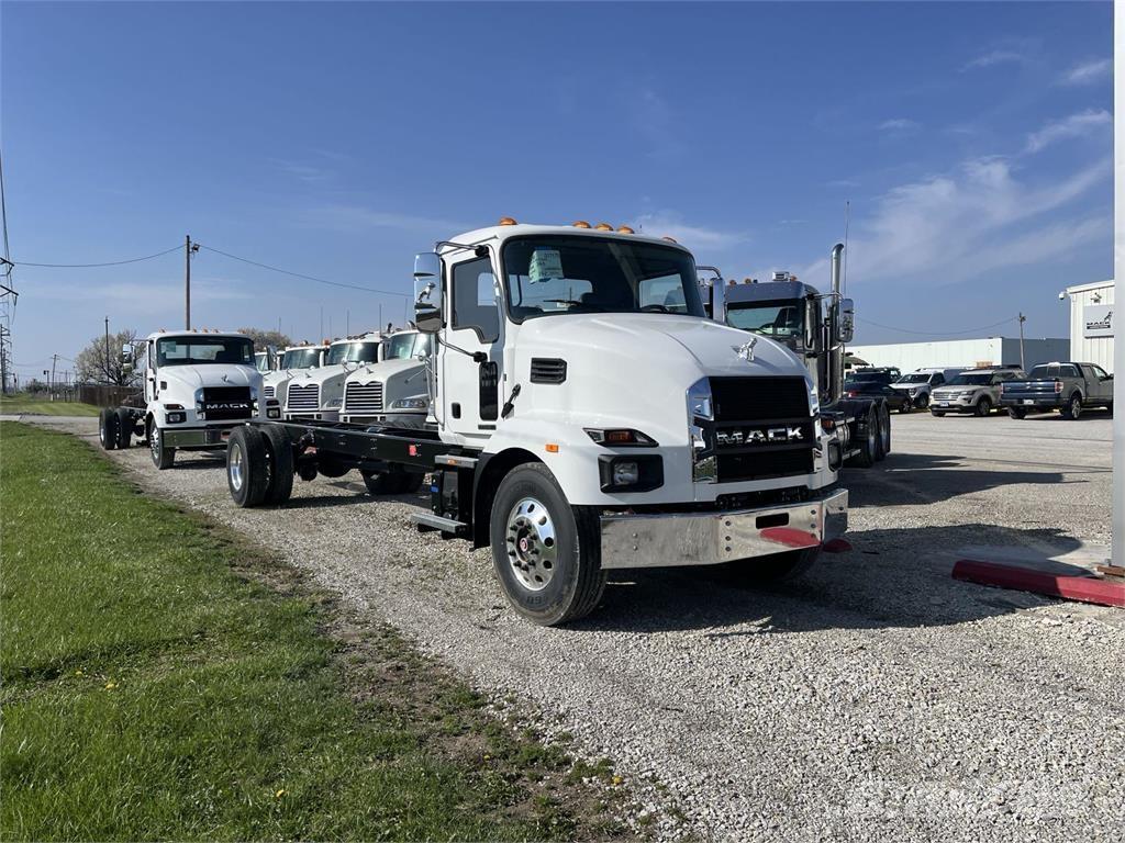Mack MD6 42R Châssis cabine