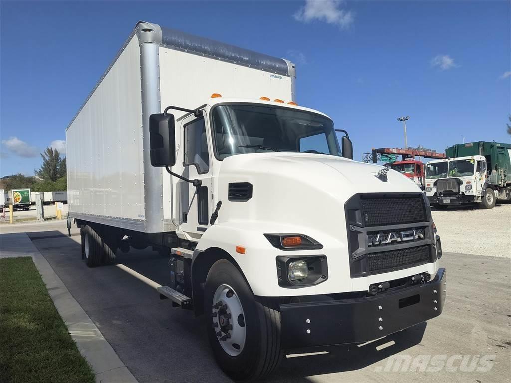 Mack MD6 42R Camion Fourgon