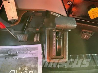 Mack MD642 Camion Fourgon