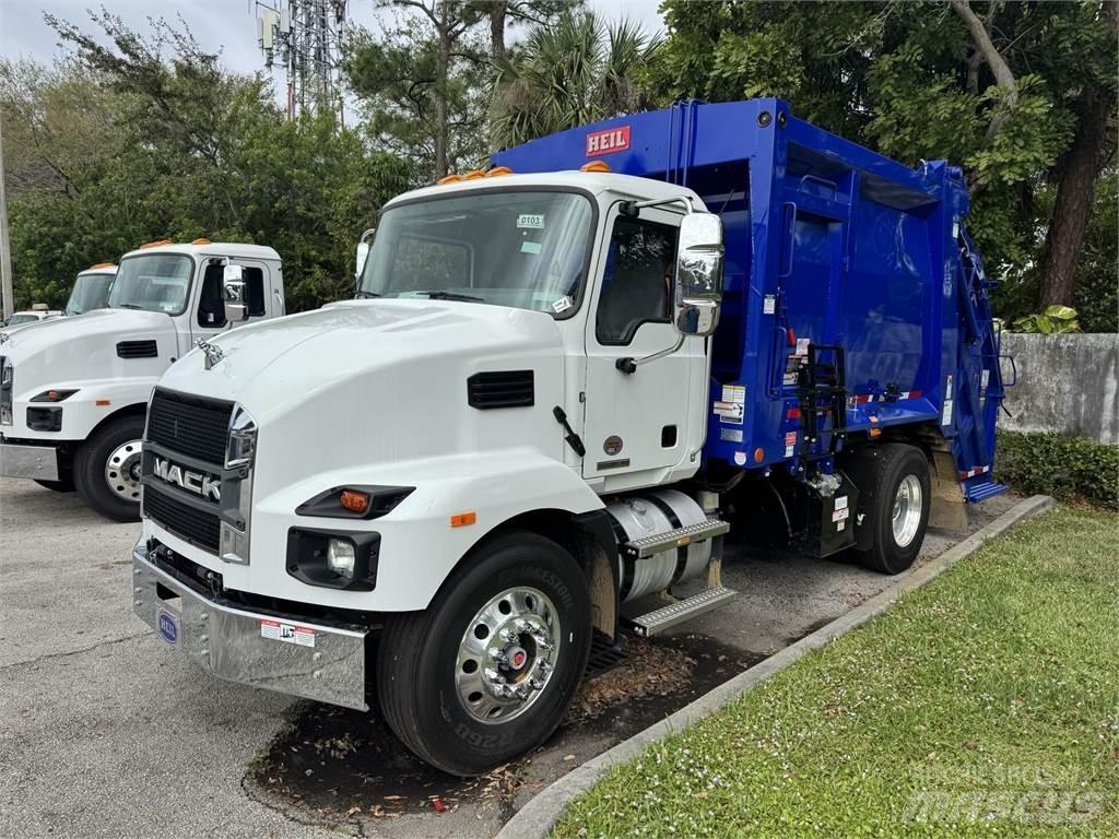 Mack MD7 42R Autre camion