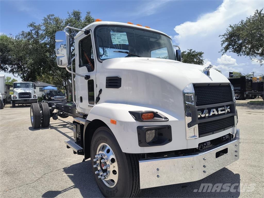 Mack MD7 42R Châssis cabine