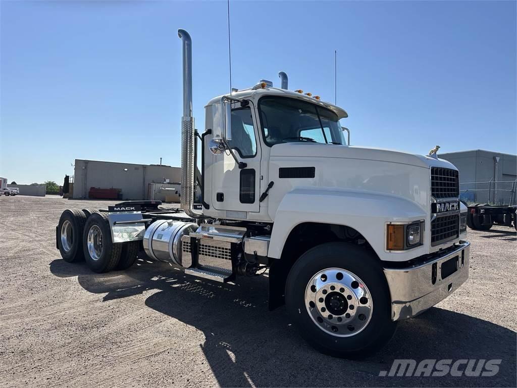 Mack PI64T Tracteur routier
