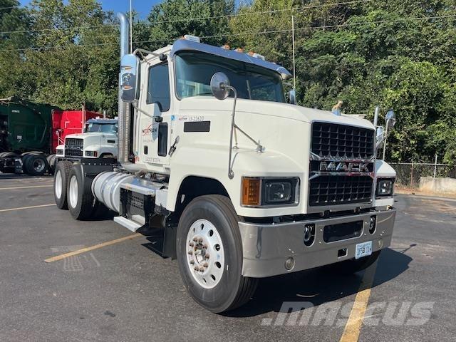 Mack PI64T Tracteur routier
