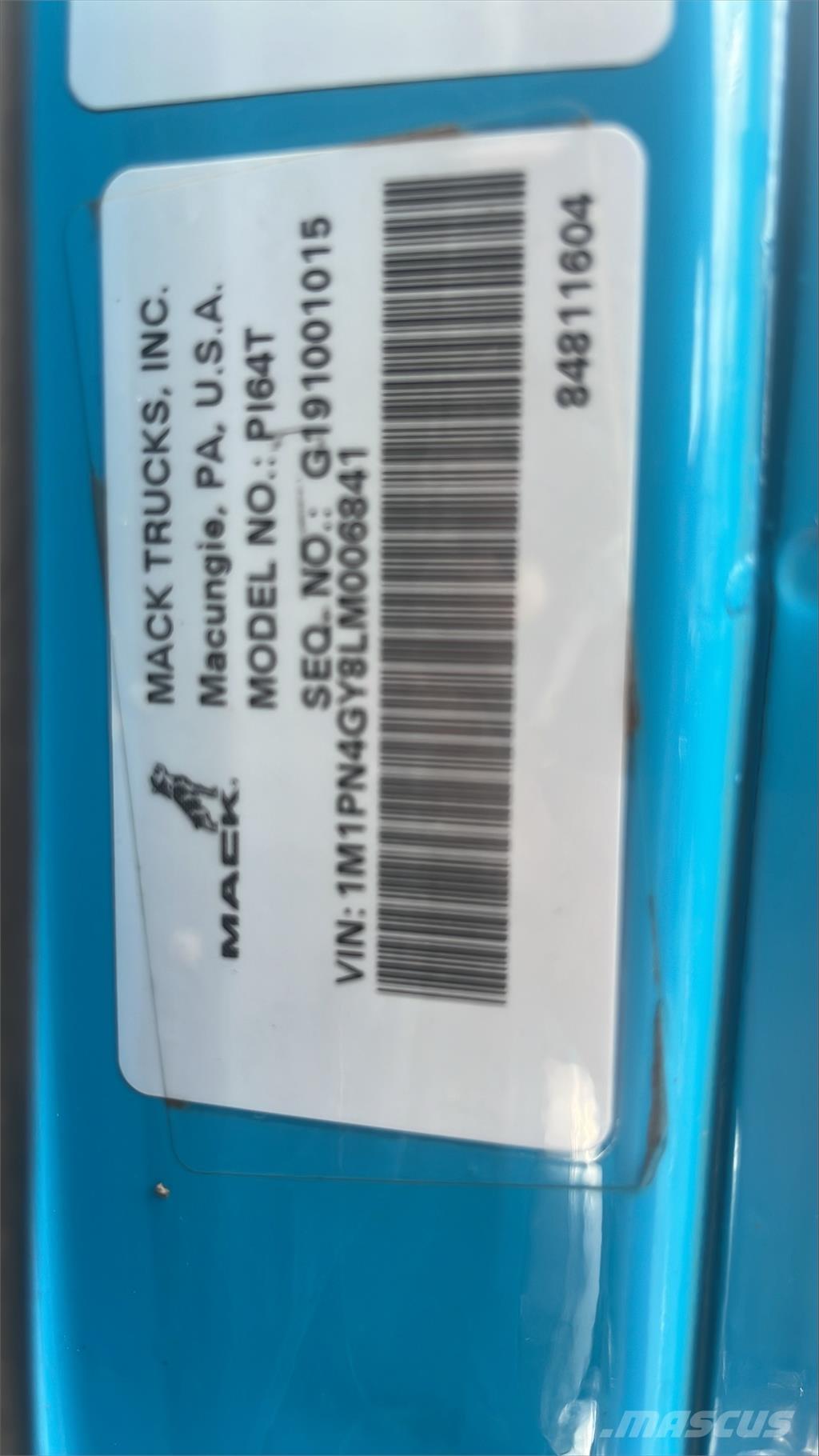 Mack PI64T Tracteur routier