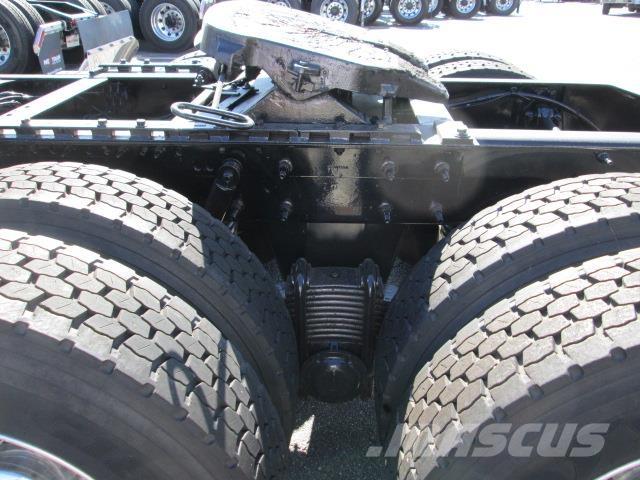 Mack PI64T Tracteur routier