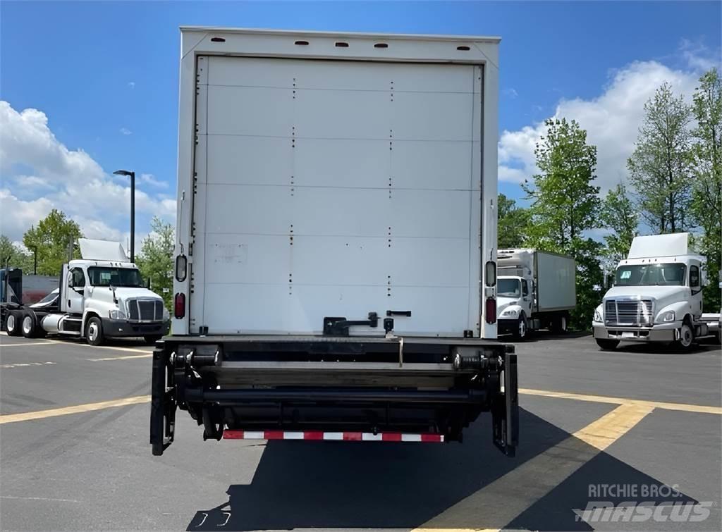 Morgan 24 FOOT Autre camion