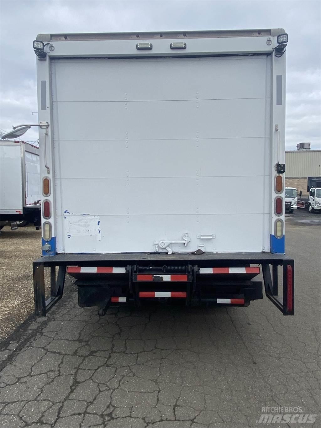 Supreme 14 foot Autre camion