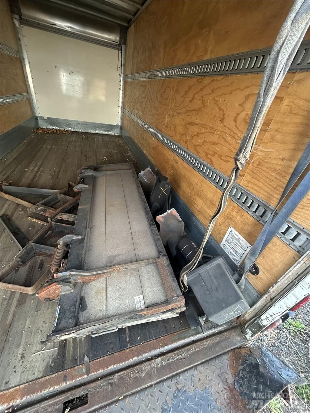 Supreme 18 FOOT Autre camion
