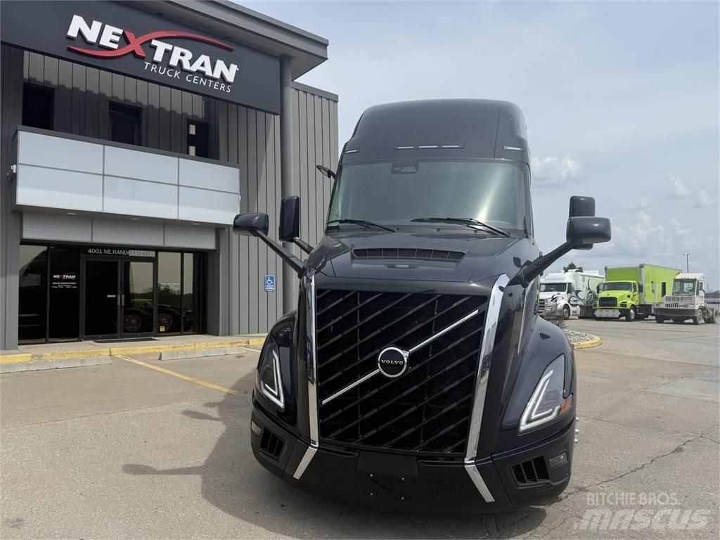 Volvo NEW VNL860 Tracteur routier