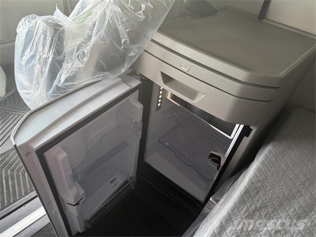 Volvo NEW VNL860 Tracteur routier