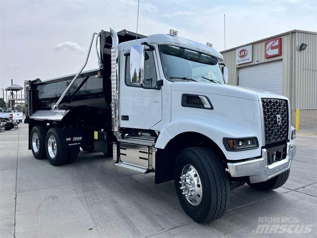 Volvo VHD64F300 Camion benne