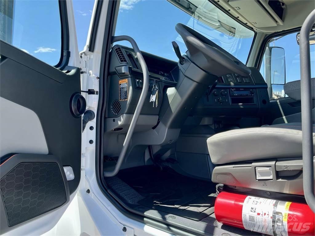 Volvo VHD64FT300 Tracteur routier