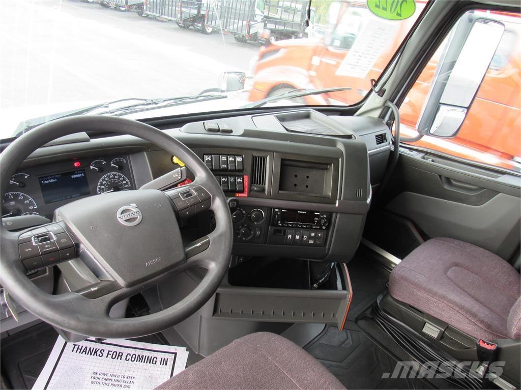 Volvo VNL 860 Tracteur routier