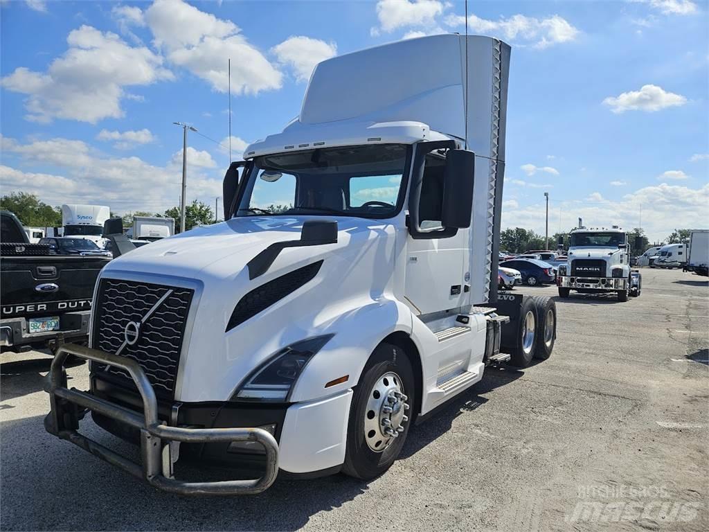 Volvo VNL62T300 Tracteur routier