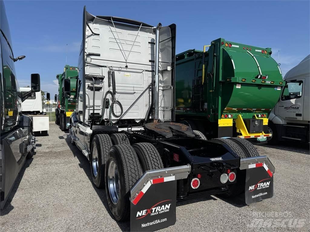 Volvo VNL64T760 Tracteur routier