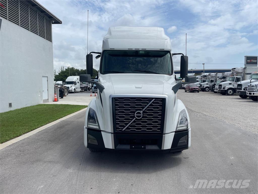 Volvo VNL64T760 Tracteur routier