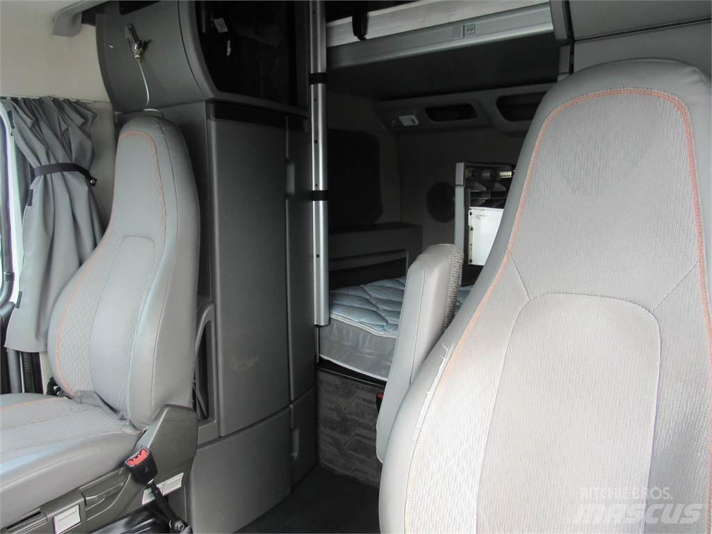 Volvo VNL64T860 Tracteur routier