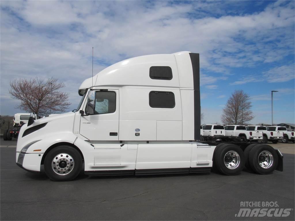 Volvo VNL64T860 Tracteur routier