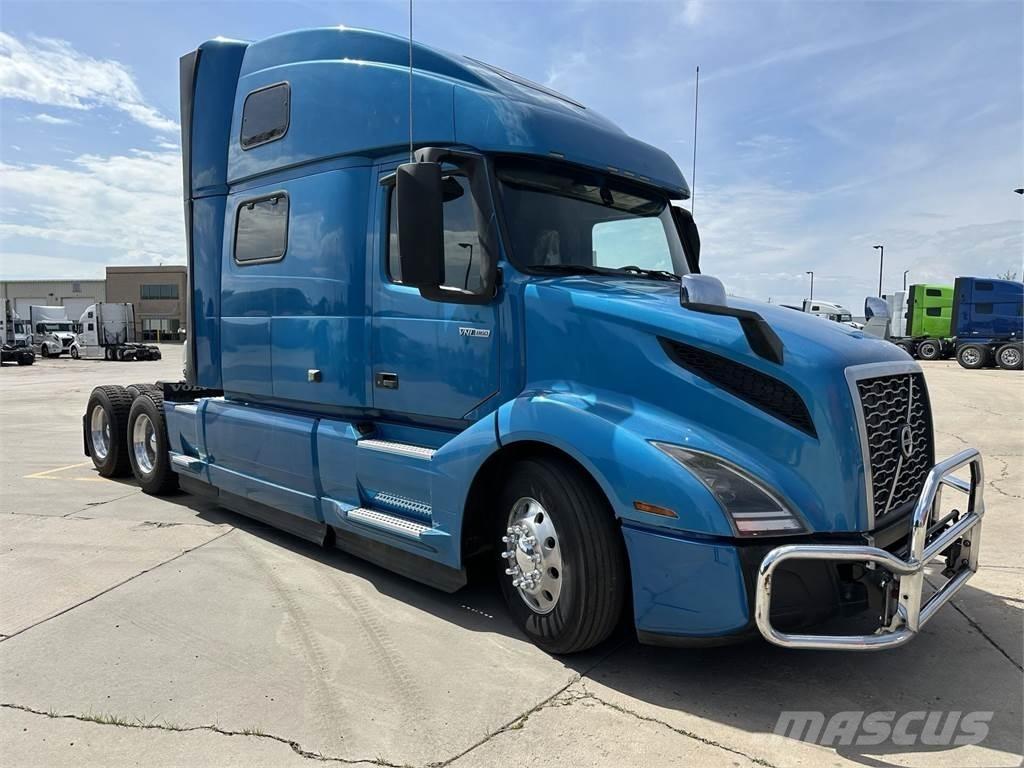 Volvo VNL64T860 Tracteur routier