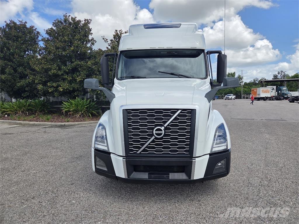 Volvo VNL64T860 Tracteur routier