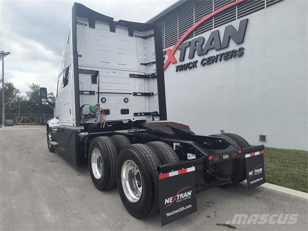Volvo VNL64T860 Tracteur routier