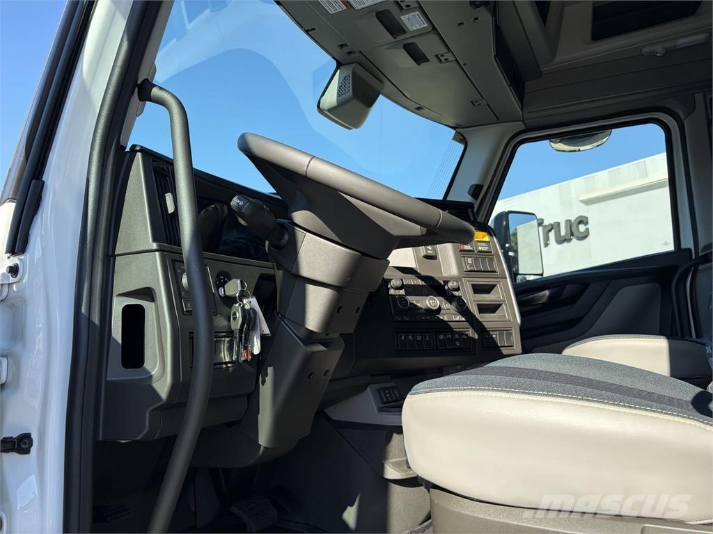 Volvo VNL64T860 Tracteur routier